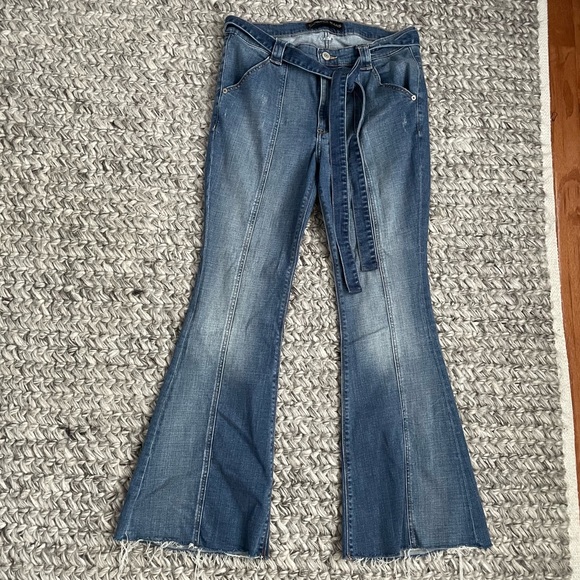 Express bell flare high rise jeans. Size 10s 9033 - Picture 2 of 9